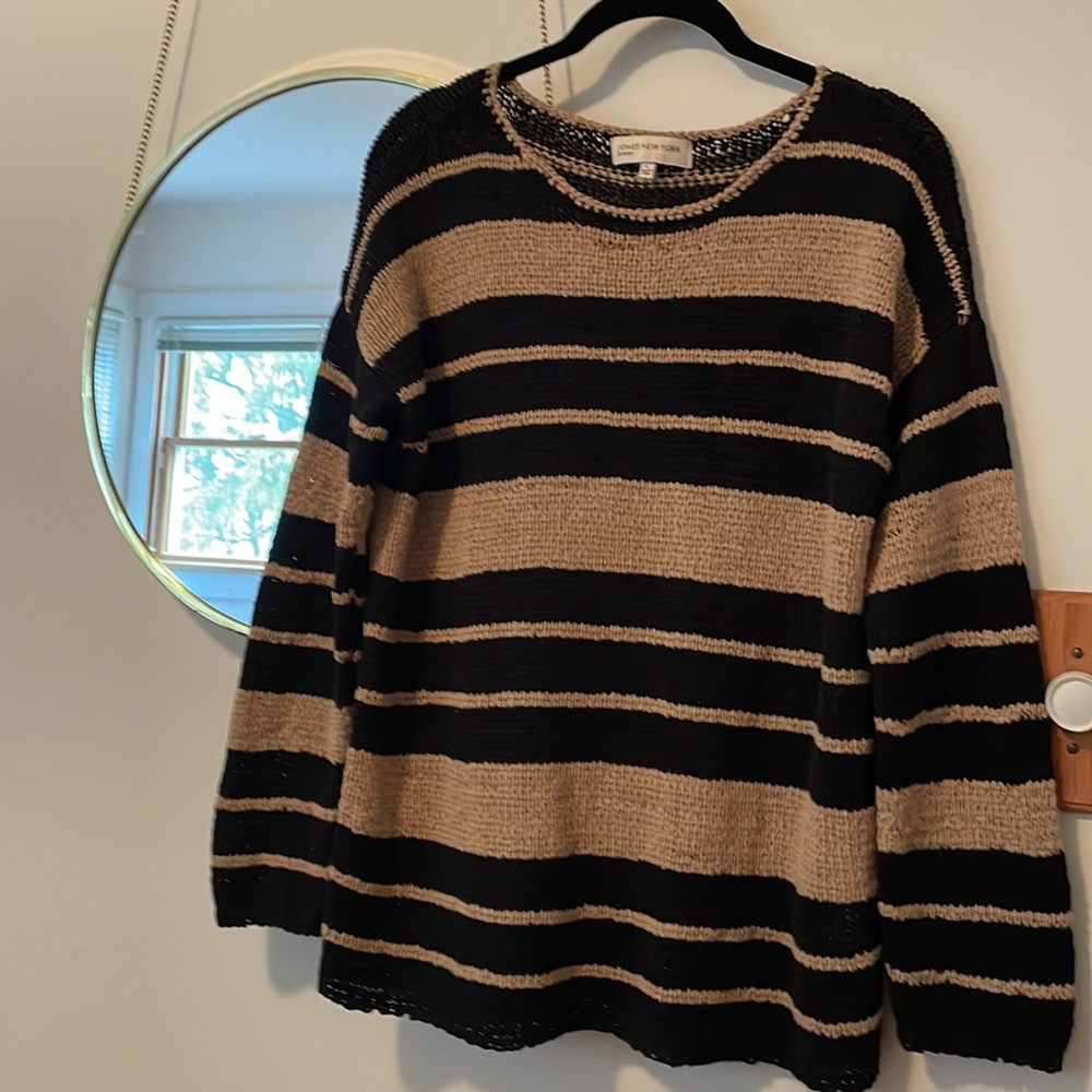 Jones New York Sport Sweater Top 🤎🖤